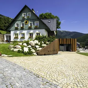 Slunecnice & Panorama Restaurace Farma 3* Špindlerŭv Mlýn